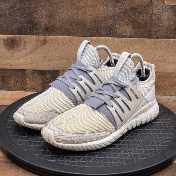 ADIDAS ORIGINALS TUBULAR RADIAL WOMENS ATHLETIC SHOES RUNNING WALK GRAY SZ 10.5 - Picture 1 of 9